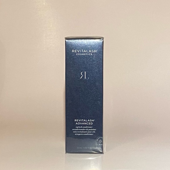 Revitalash Advanced Eyelash Conditioner +Bonus - Picture 6 of 10